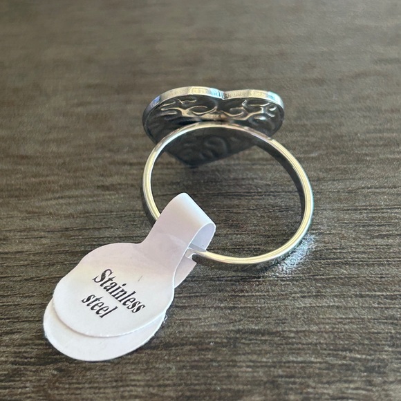 Silver Stainless Steel Heart Ring - Picture 5 of 8